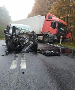 Tragedia na drodze. Jedna osoba nie żyje, dwie w ciężkim stanie