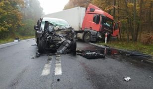 Tragedia na drodze. Jedna osoba nie żyje, dwie w ciężkim stanie