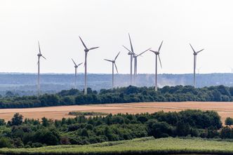 Ustawa wiatrakowa powraca. Rząd zdecyduje o odległości