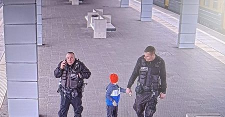 Samowolna podróż pięciolatka. Wyszedł z przedszkola i wsiadł do pociągu SKM