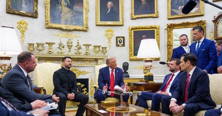 Nieoficjalnie. Przerwa w naradzie, Donald Trump nagle dzwoni do Władimira Putina