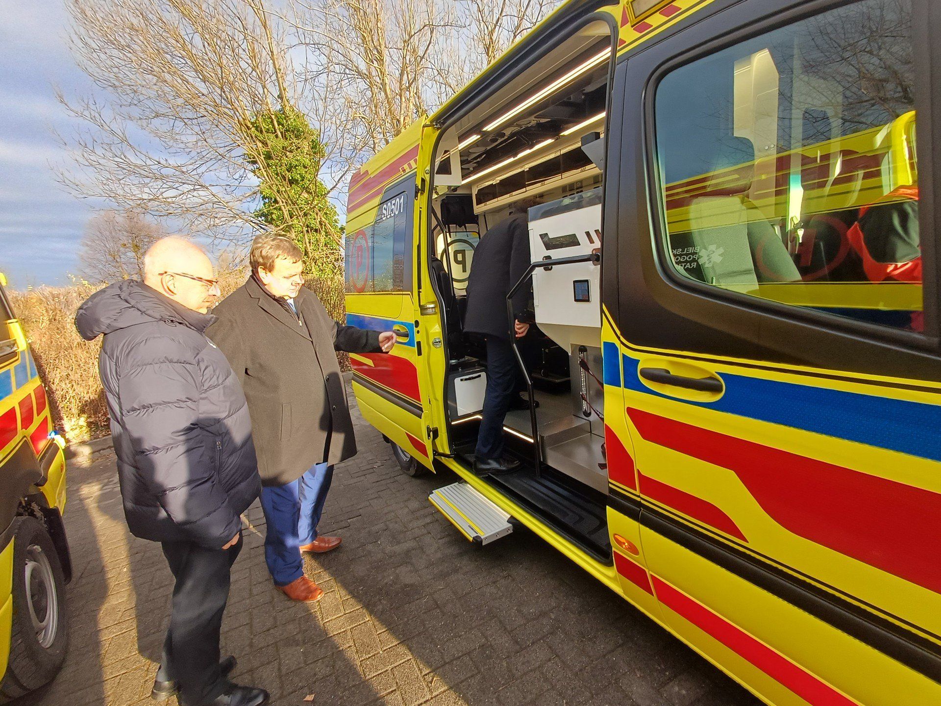 Nowe karetki dla bielskiego pogotowia
