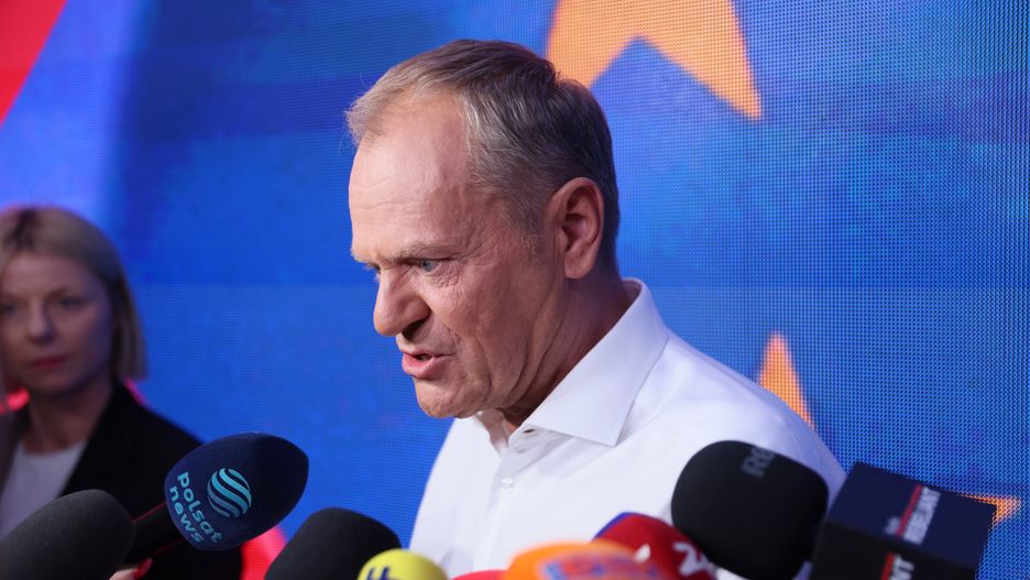 Donald Tusk
Warszawa, 09.06.2024. Wybory do Parlamentu Europejskiego 2024. Premier Donald Tusk w sztabie wyborczym Koalicji Obywatelskiej w Warszawie, 9 bm. Zako�czy�y si� wybory do Parlamentu Europejskiego. (sko) PAP/Leszek Szyma�ski
Leszek Szyma�ski
eurowybory, Koalicja Obywatelska, parlamentu europejskiego, partia, partii, polityk, polityka, sztab wyborczy, wybory