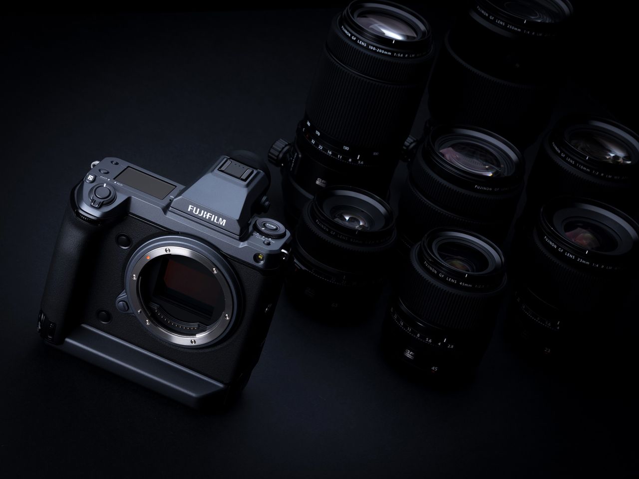Fujifilm GFX100 – pierwszy 100-megapikselowy aparat na rynku konsumenckim