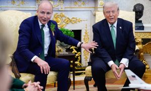 Zaskoczenie w Białym Domu. Próbował nie śmiać się ze słów Trumpa