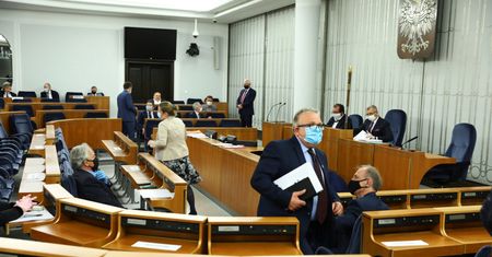 Wybory 2020. Senat podjął decyzję. Teraz ustawa ws. głosowania korespondencyjnego trafi do Sejmu