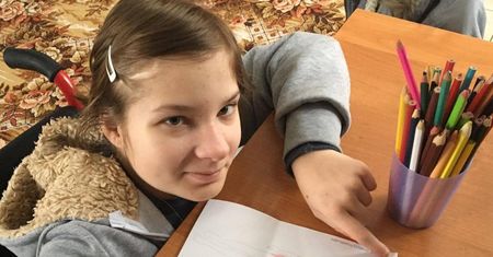 "Mamo, wolałabym nie żyć". Szansa dla 14-letniej Sylwii czeka w Stanach Zjednoczonych