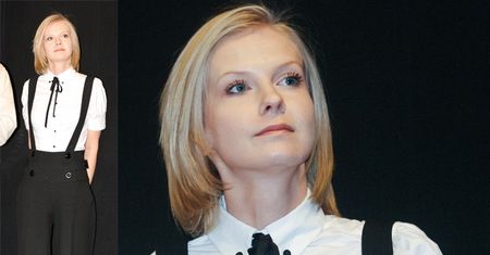 Smutna Zając na premierze. Wyrabia się?