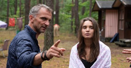 "W głębi lasu" było kręcone... w Tworkach. O tym, jak Polacy robili nowy serial Netfliksa