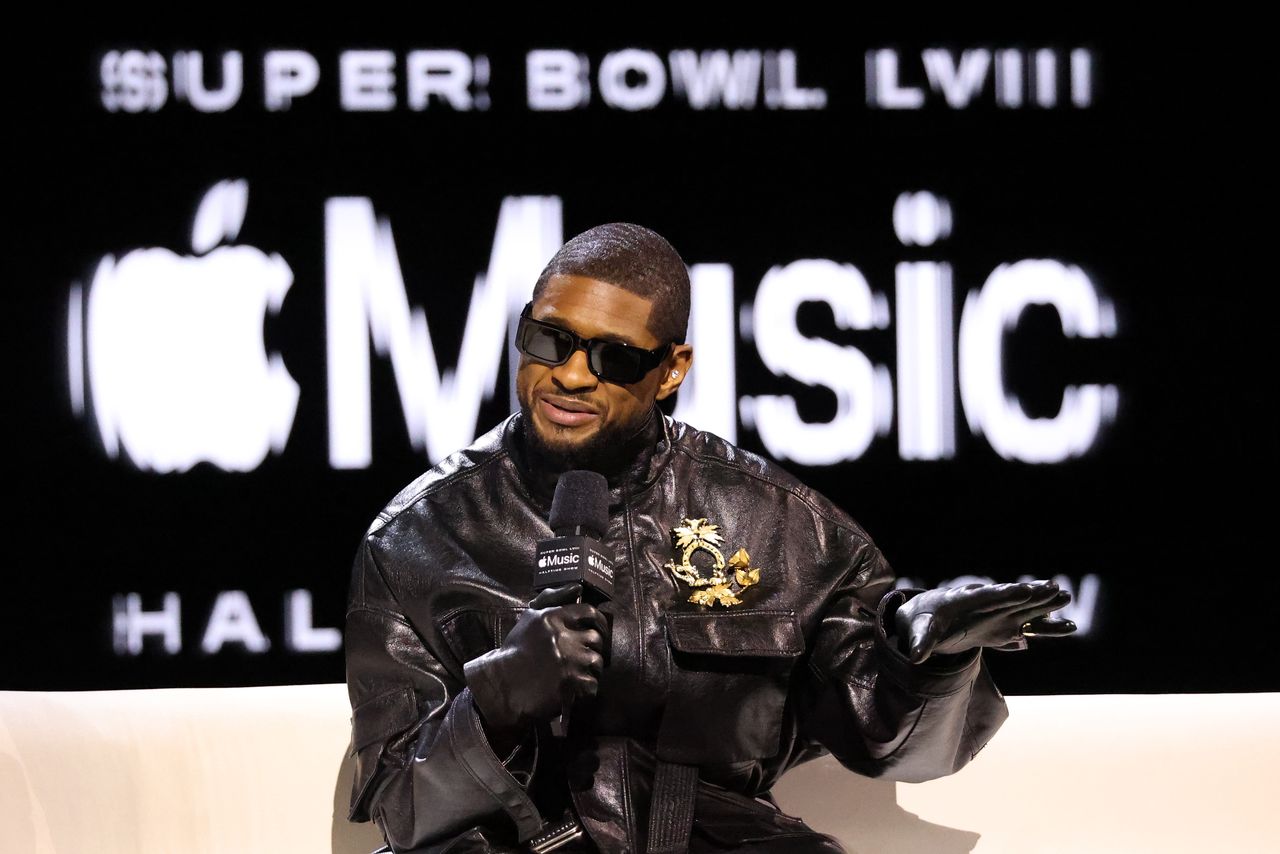 Usher is the star of this year's Super Bowl halftime show.