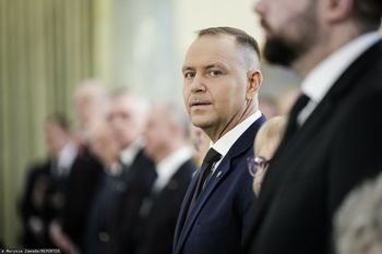 Nawrocki przed decyzją o SAFE. Pałac szykuje konsultacje, wojsko mówi "tak", otoczenie prezydenta jest podzielone