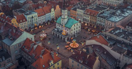 Gliwice. Jarmark Bożonarodzeniowy przegrał z koronawirusem, ale szopka zostaje