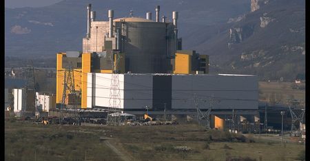 Pożar nieczynnej elektrowni jądrowej we Francji. Państwowa Agencja Atomistyki o promieniowaniu