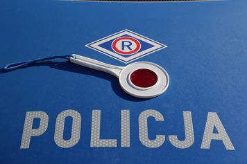 Pędził mercedesem 106 km/h w terenie zabudowanym. Stracił prawo jazdy