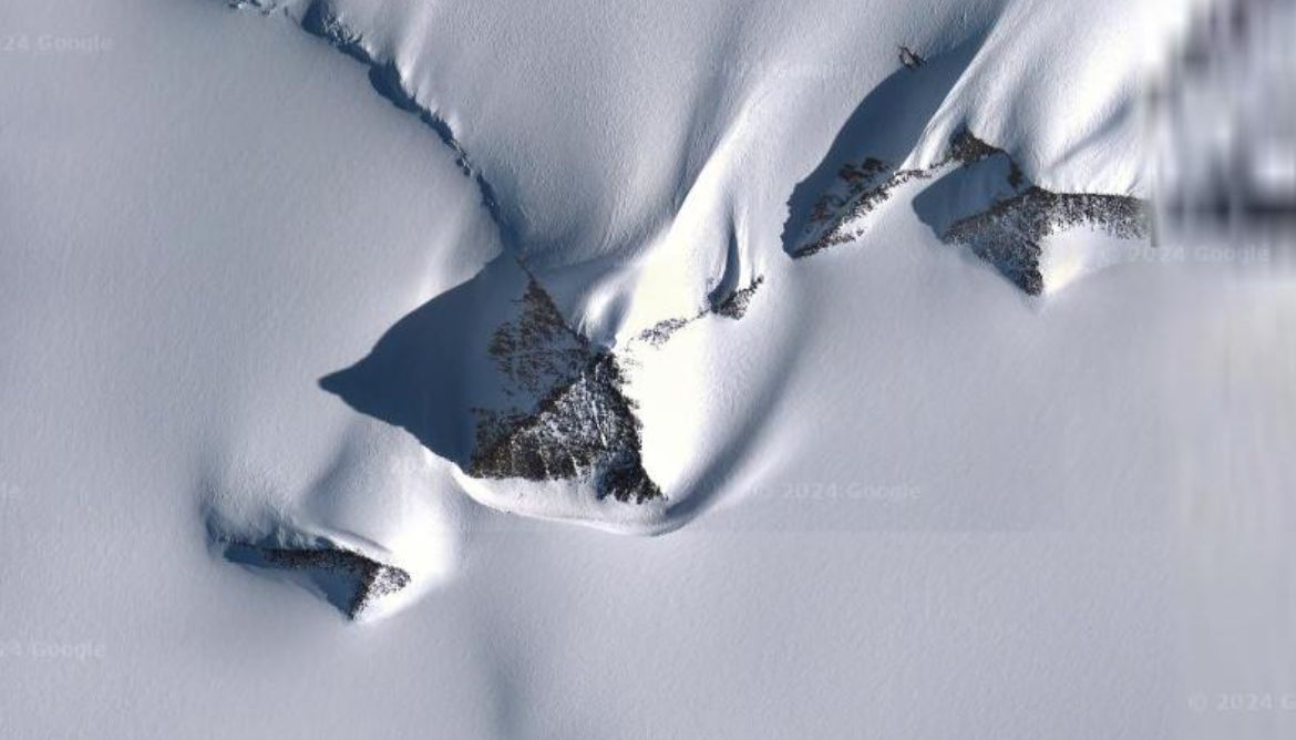 "Pyramid" found on Google Earth