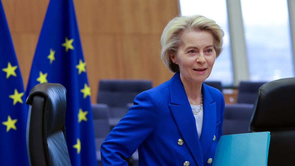 European Commission President Ursula von der Leyen looks on at the start of the European Commission weekly college meeting in Brussels, Belgium, 09 April 2025. EPA/OLIVIER HOSLET Dostawca: PAP/EPA.