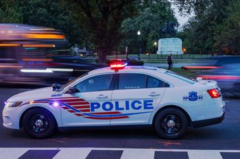 Trzylatek przyniósł broń do przedszkola. Doniesienia z USA