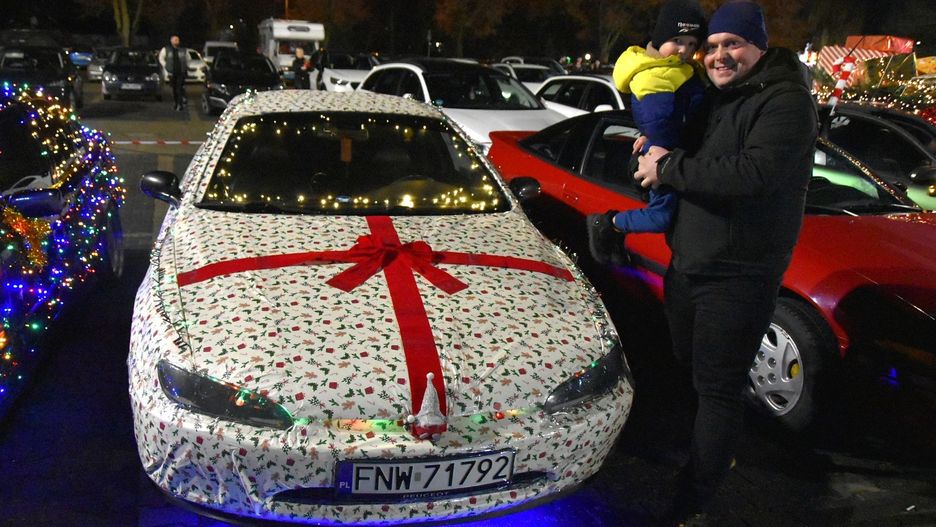 Świąteczny przejazd pojazdów w Nowej Soli