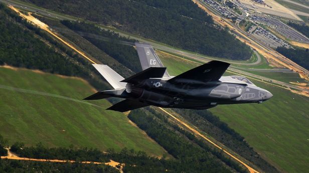 Pierwszy F-35 Lightning II gotowy do akcji! [galeria] 1