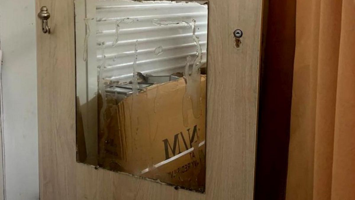 schowek w damskiej przebieralni