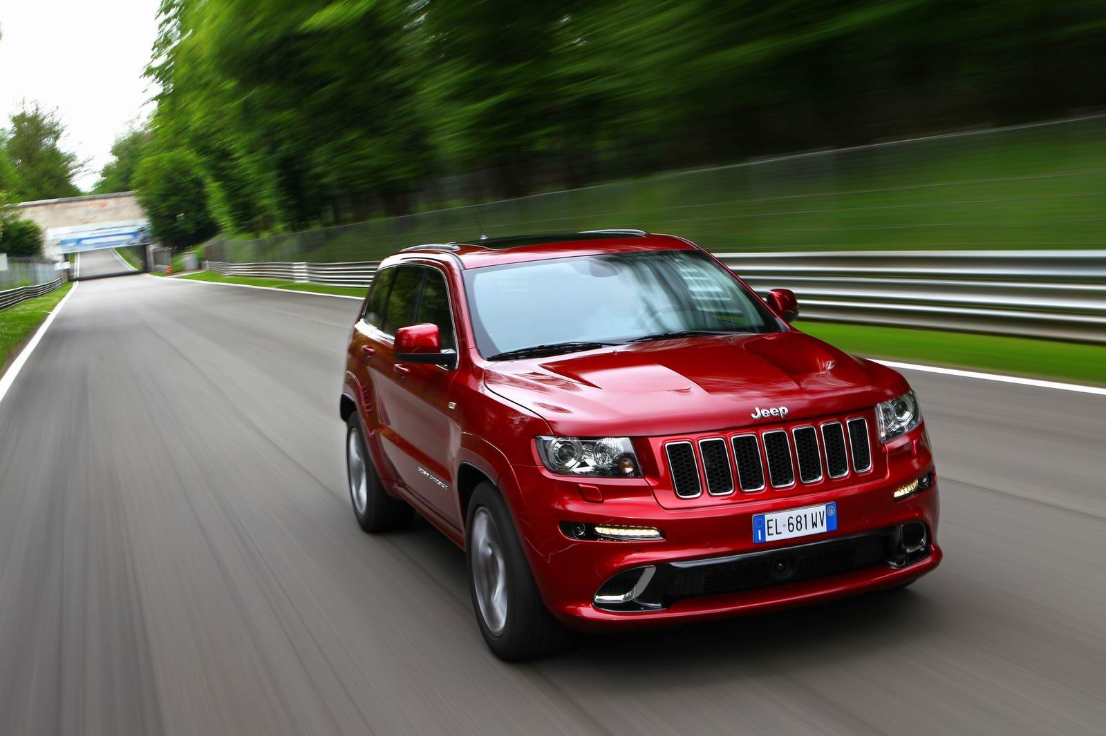 Jeep Grand Cherokee SRT