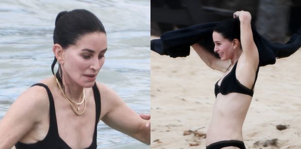 62-letnia Courteney Cox pręży smukłą sylwetkę w czarnym BIKINI na Hawajach. Czas się dla niej zatrzymał? (FOTO)