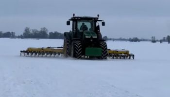 Rolnik nagrany. To nie dzieło AI. "Czegoś takiego nie widziałam"