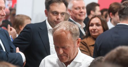 Koalicjanci rozważają zmianę premiera. "Czy Tusk będzie miał siłę?"