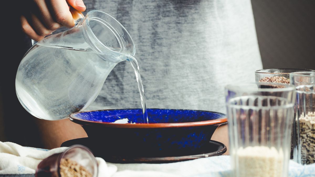 Woda lniano-owsiana (Adobe)