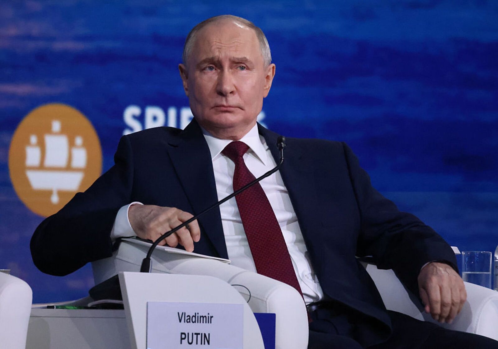 Porażka forum Putina. Rosyjska giełda na historycznym dnie