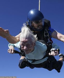 104-latka skoczyła ze spadochronem. To rekord