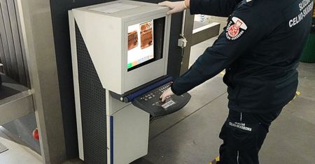 Prześwietlili bagaże na granicy z Ukrainą. Nietypowe odkrycie celników