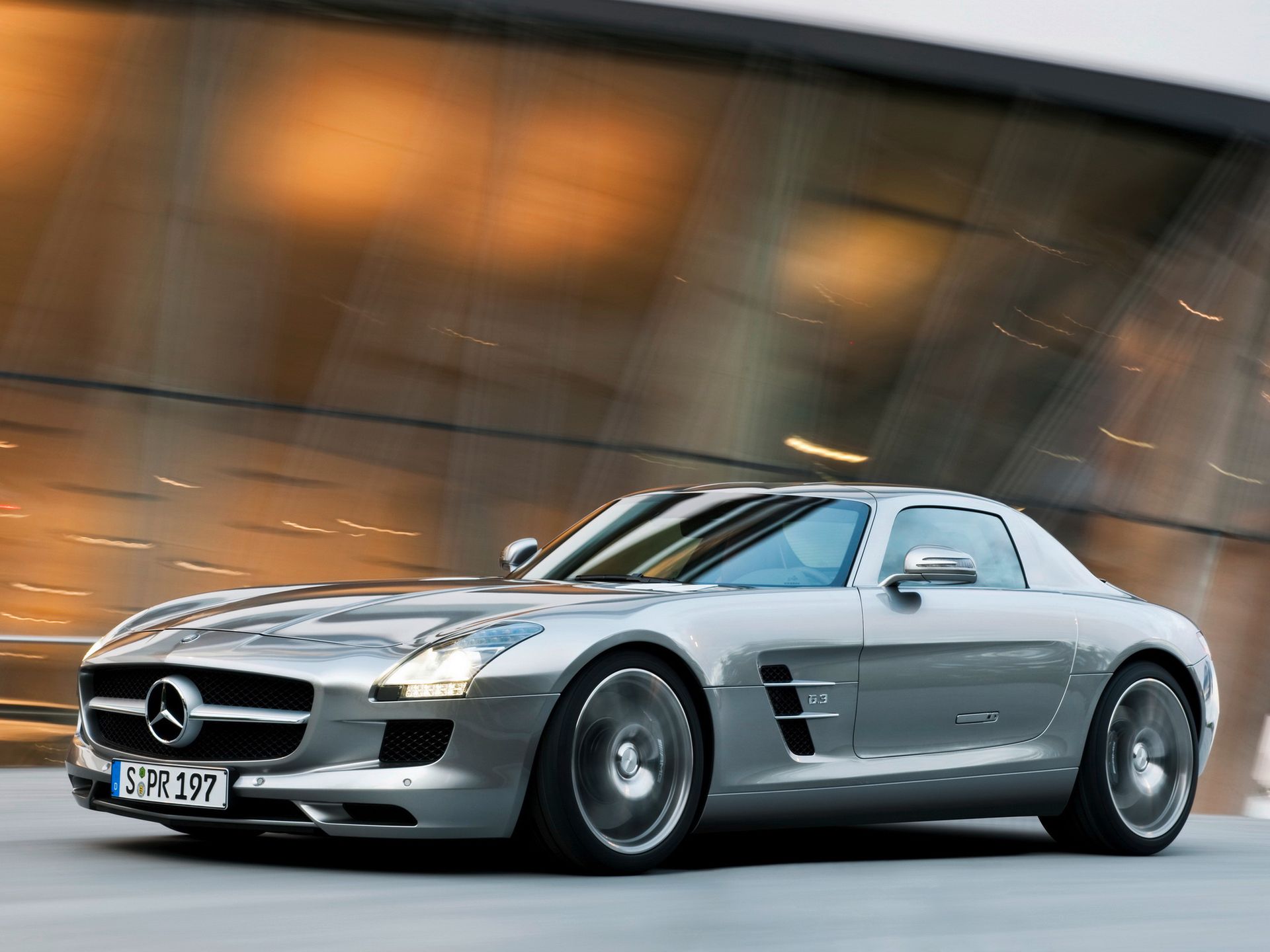 Żegnamy króla: odchodzi Mercedes-Benz SLS AMG 9