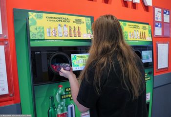 Miliardy złotych na ekologię. Sklepy mają coraz więcej obowiązków
