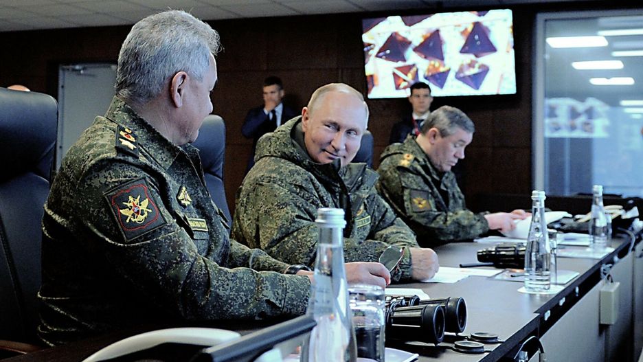 Władimir Putin na ćwiczeniach Wostok 2022. Po ostatnich porażkach w wojnie na Ukrainie zaczęły się poszukiwania winnych