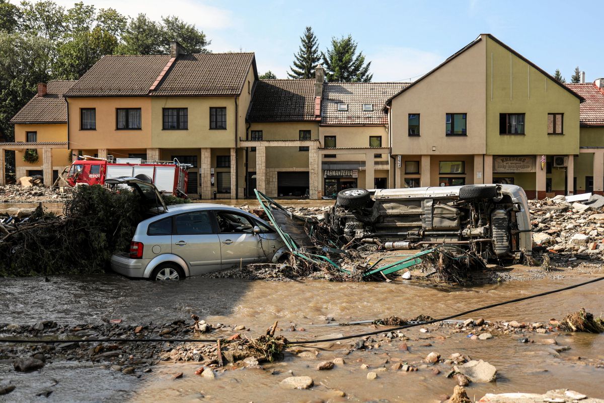 Udają powodzian, a potem kradną. Mieszkańcy polują na szabrowników