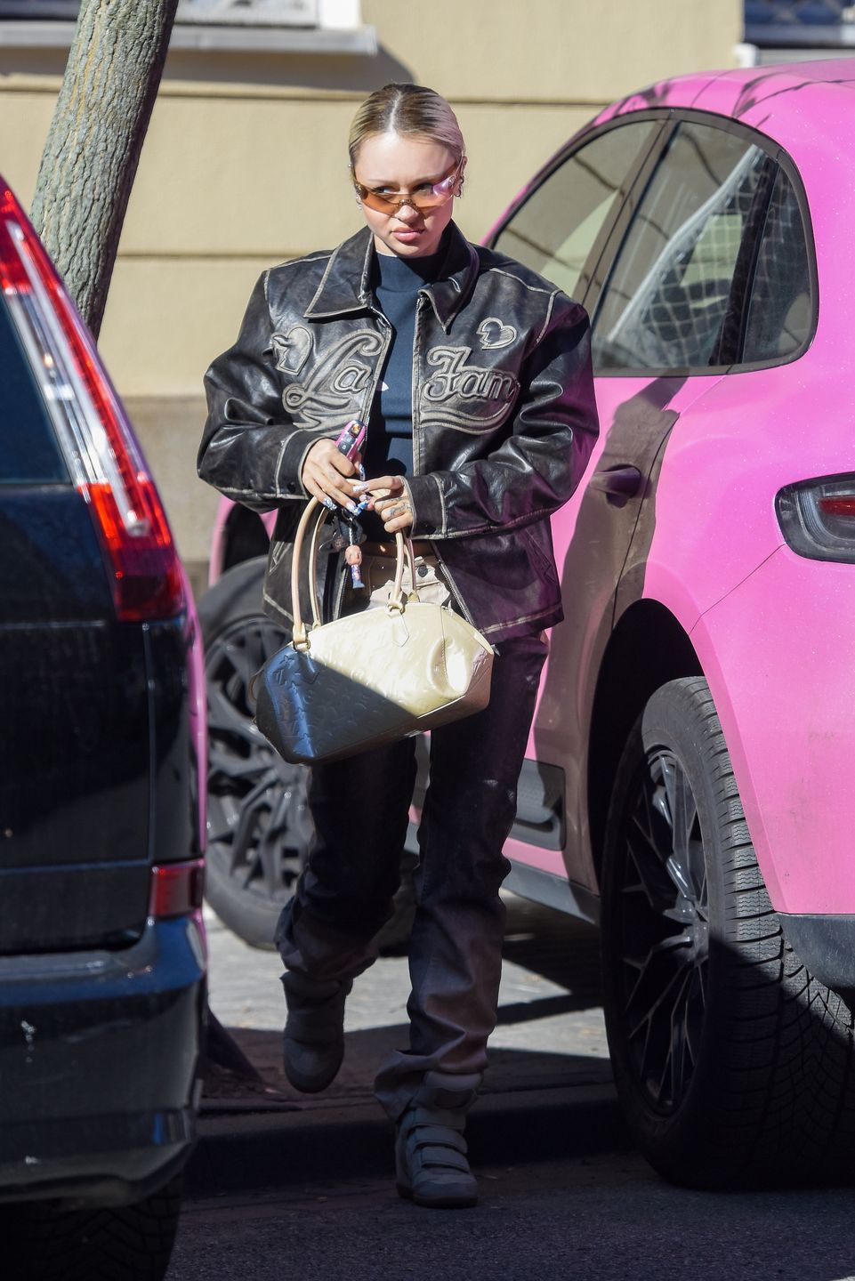 Odpicowana Lila Janowska stołuje się w modnej knajpce