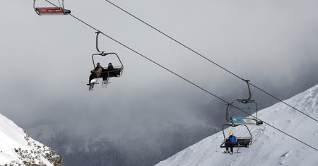 Nastolatek nie żyje. Dostał zawału na wyciągu