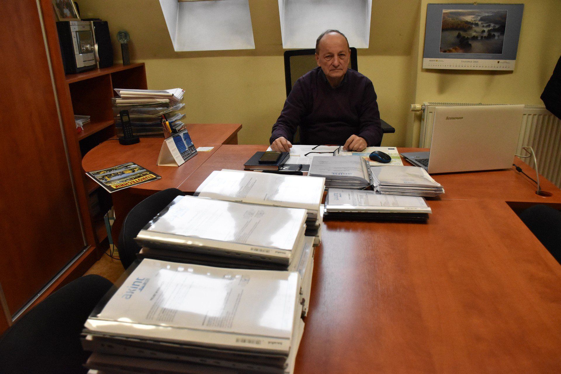 Dyrektor Wydziału Budowlano-Inwestycyjnego Urzędu Miejskiego w Chojnicach Jacek Domozych przyznaje, że współpraca z warszawską firmą projektującą WTZ w Chojnicach nie była łatwa