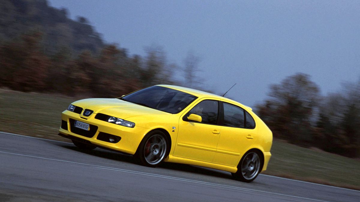 Seat Leon Cupra to jeden z najatrakcyjniejszych i najtańszych w utrzymaniu hot hatchy sprzed lat.