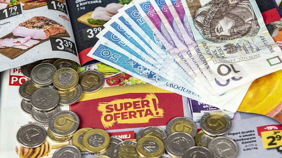 Handel coraz bardziej oszczędza na promocjach. Tylko dyskonty wydają się być nie do zatrzymania