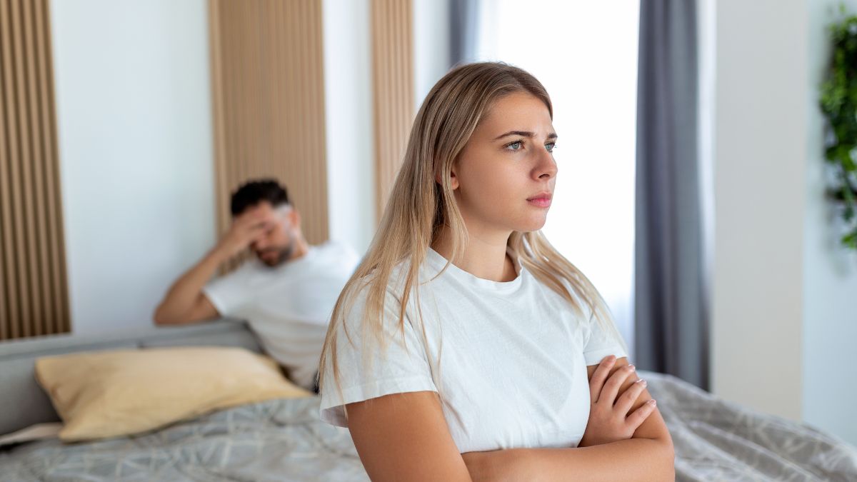 Osobne łóżko może uratować związek.