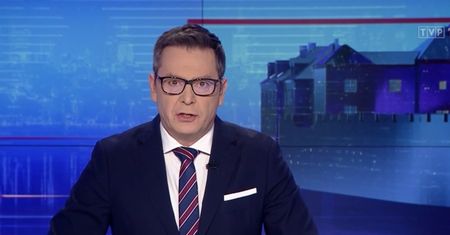 Zniknie z anteny? Wiadomo, co z Adamczykiem po awansie