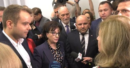 Chcieli rozmawiać z Jourovą. Przypomniał im dawne słowa o Unii