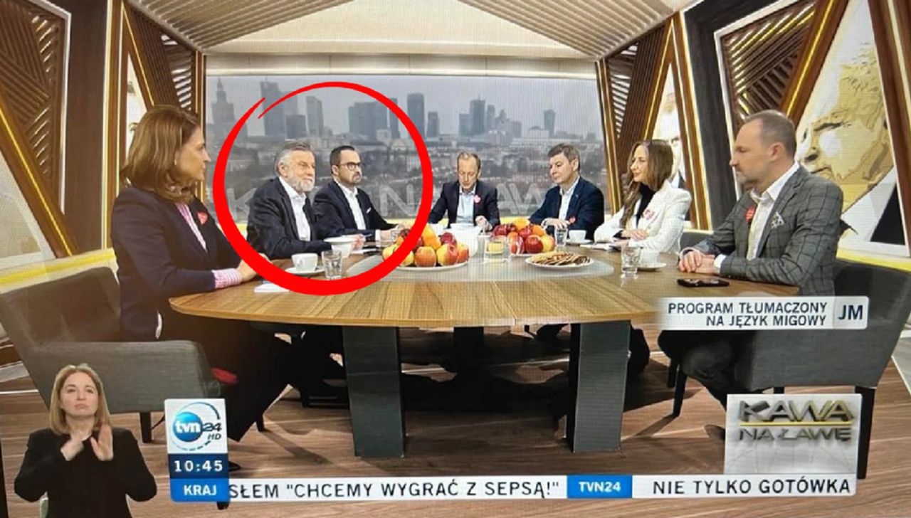 Symboliczny obrazek na antenie TVN24