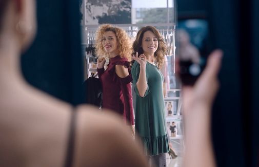 Gatta w nowej kampanii telewizyjnej zachęca, by „odkryć ją na nowo”