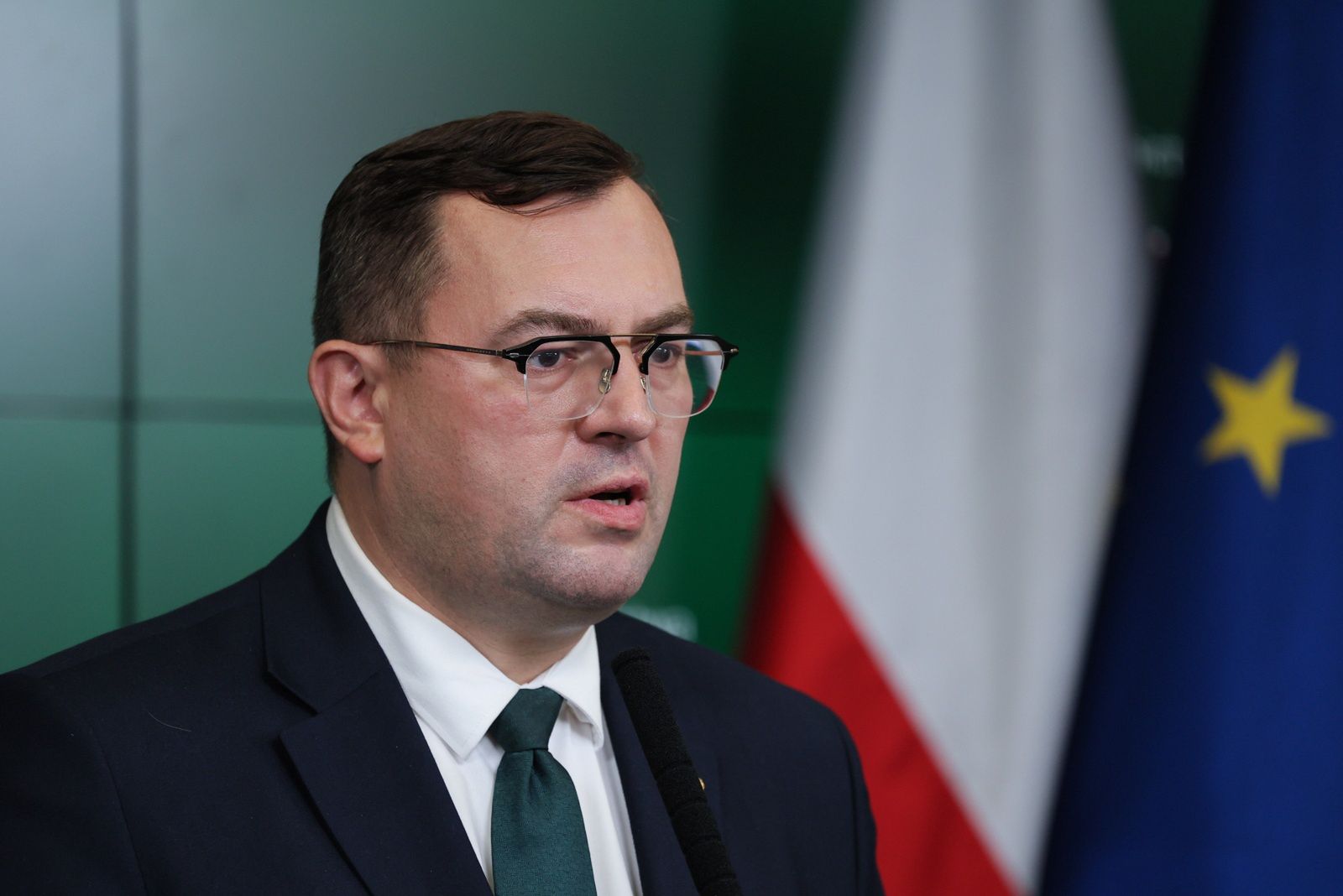 wiadomości,aktualności,WP Wiadomości Minister o kolejnych nieprawidłowościach. KOWR chce odkupić działkę