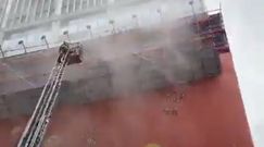 Pożar w wieżowcu w Hongkongu. 150 osób uwięzionych na dachu