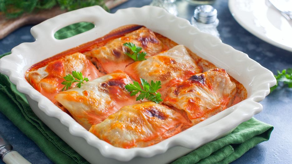 Gołąbki pieczone w sosie pomidorowym
