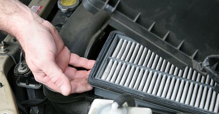 Jak wymienić filtr powietrza – poradnik